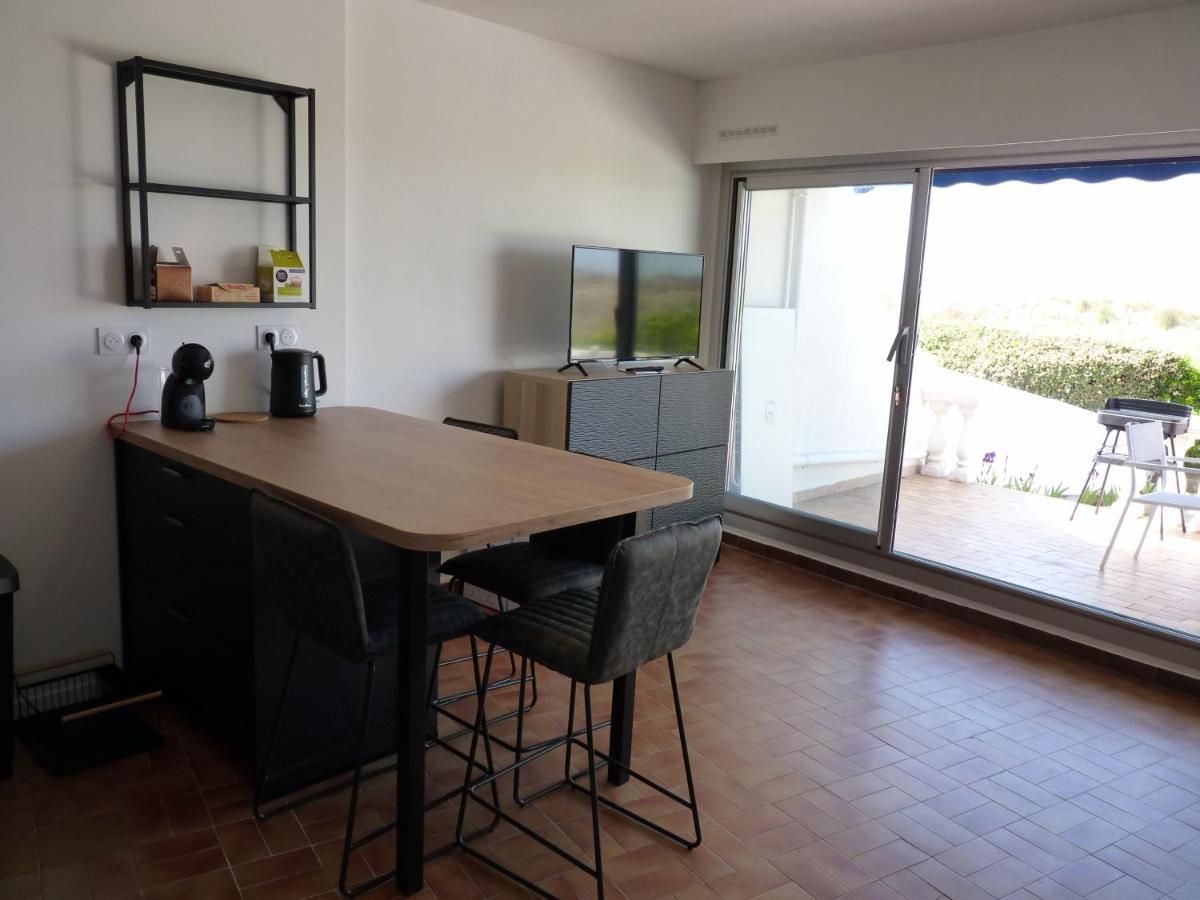 Sol-Y-Days Flamant, Superbe Appartement En Rez De Jardin Avec Grande Terrasse Et Jardinet, Face A La Mer 勒格罗-迪鲁瓦 外观 照片